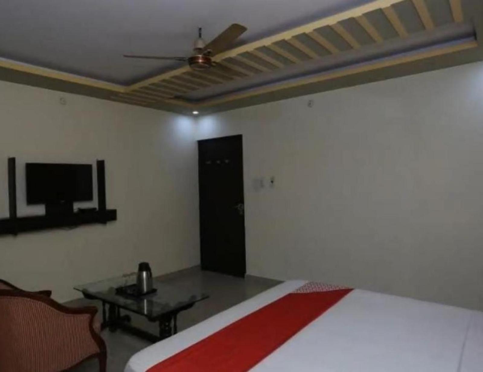 Hotel S K Palace Lucknow , Best Hotel In Lucknow , Hotel In Transport Nagar Lucknow ,Budget Hotels In Lucknow Eksteriør billede